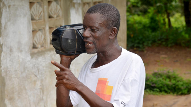 La Radio informa sobre el Ébola