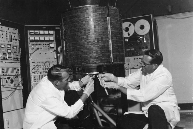 50 Aniversario de la primera llamada a traves de satélite