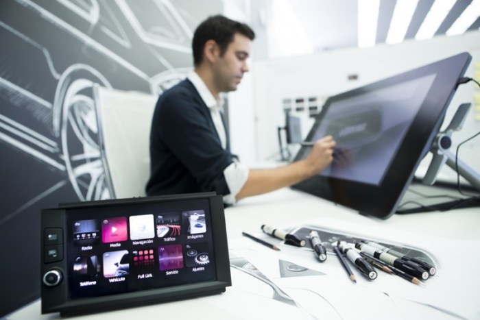 30 personas trabajan en el desarrollo de pantallas en Seat 