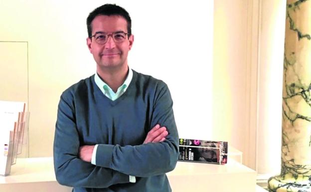 El director del Museo de la Radio 'Luis del Olmo' de Ponferrada, Francisco Javier García Bueso.